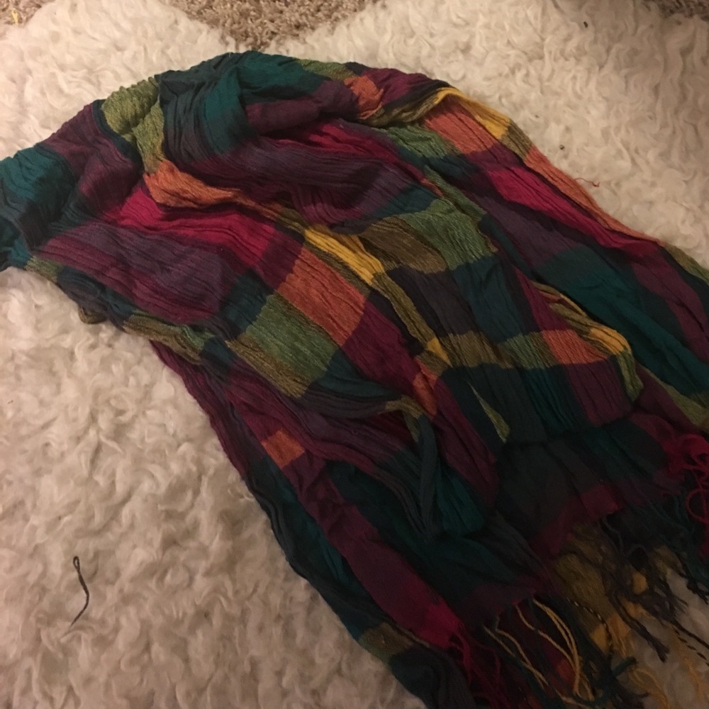 Beautiful Color-block Scarf - Picture 2 of 4