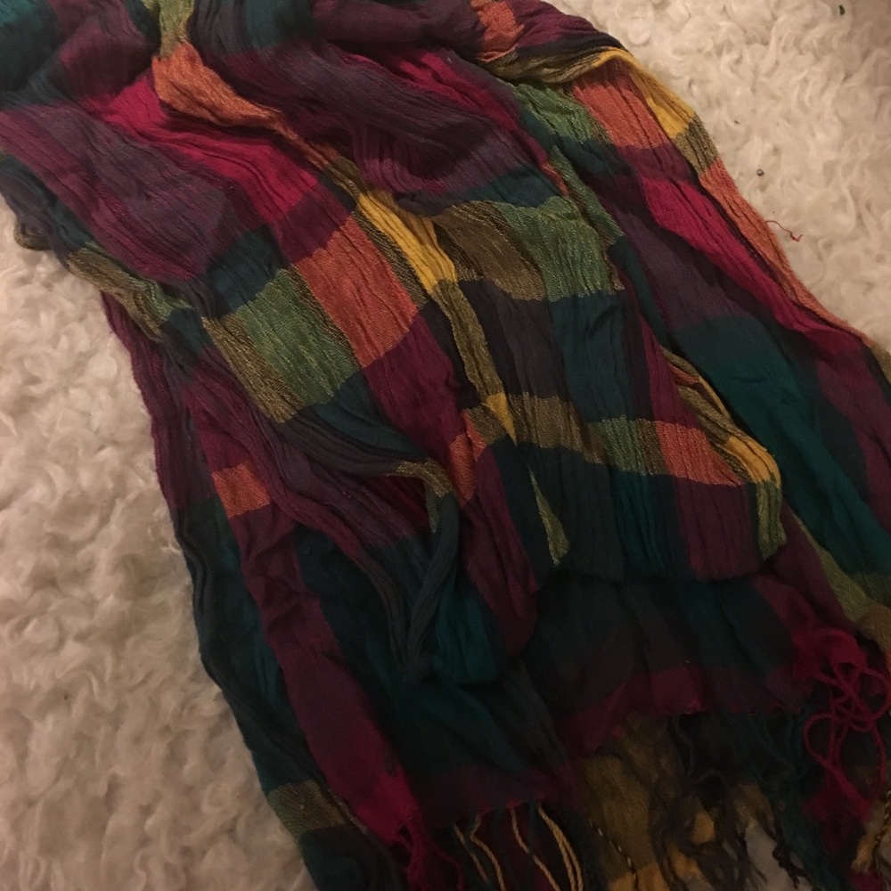 Beautiful Color-block Scarf - Picture 4 of 4