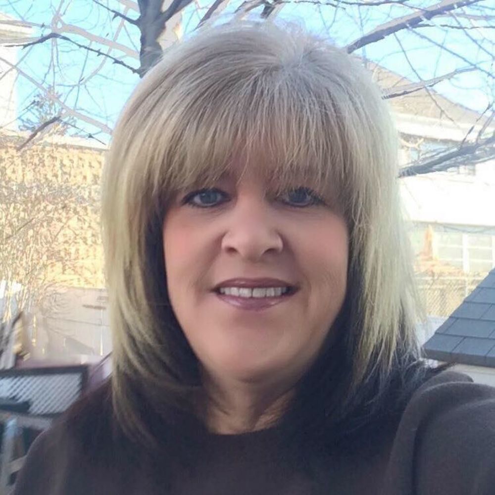 Meet your Posher, Lisa