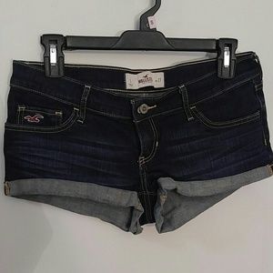 ⭐ sale Hollister jean shorts size 5