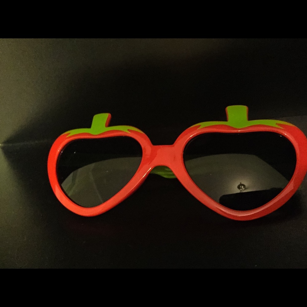 Toddler Strawberry Sunglasses