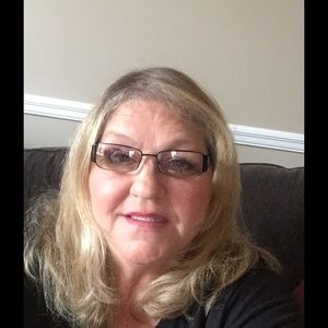 Meet your Posher, Janet