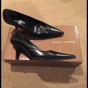 Michael Shannon black heels. Size 7.