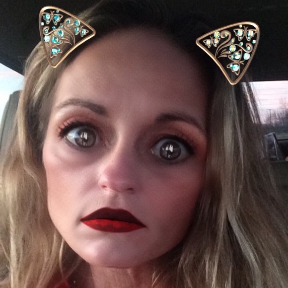 Meet your Posher, Kimberly AKA Truly Gypsy!! - Picture 6 of 8