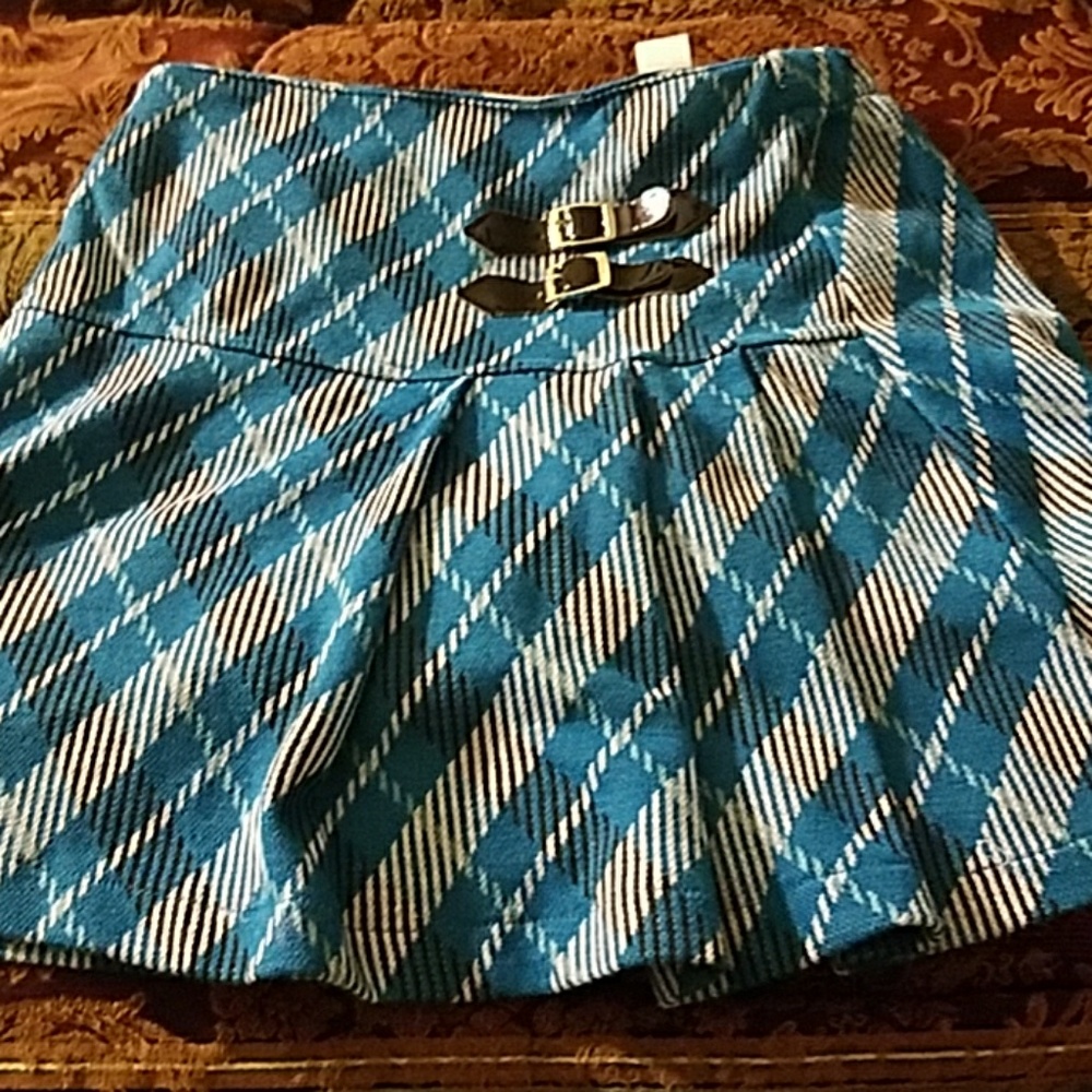 Girls plaid skirt short underneath connected