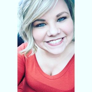 Meet your Posher, Melanie