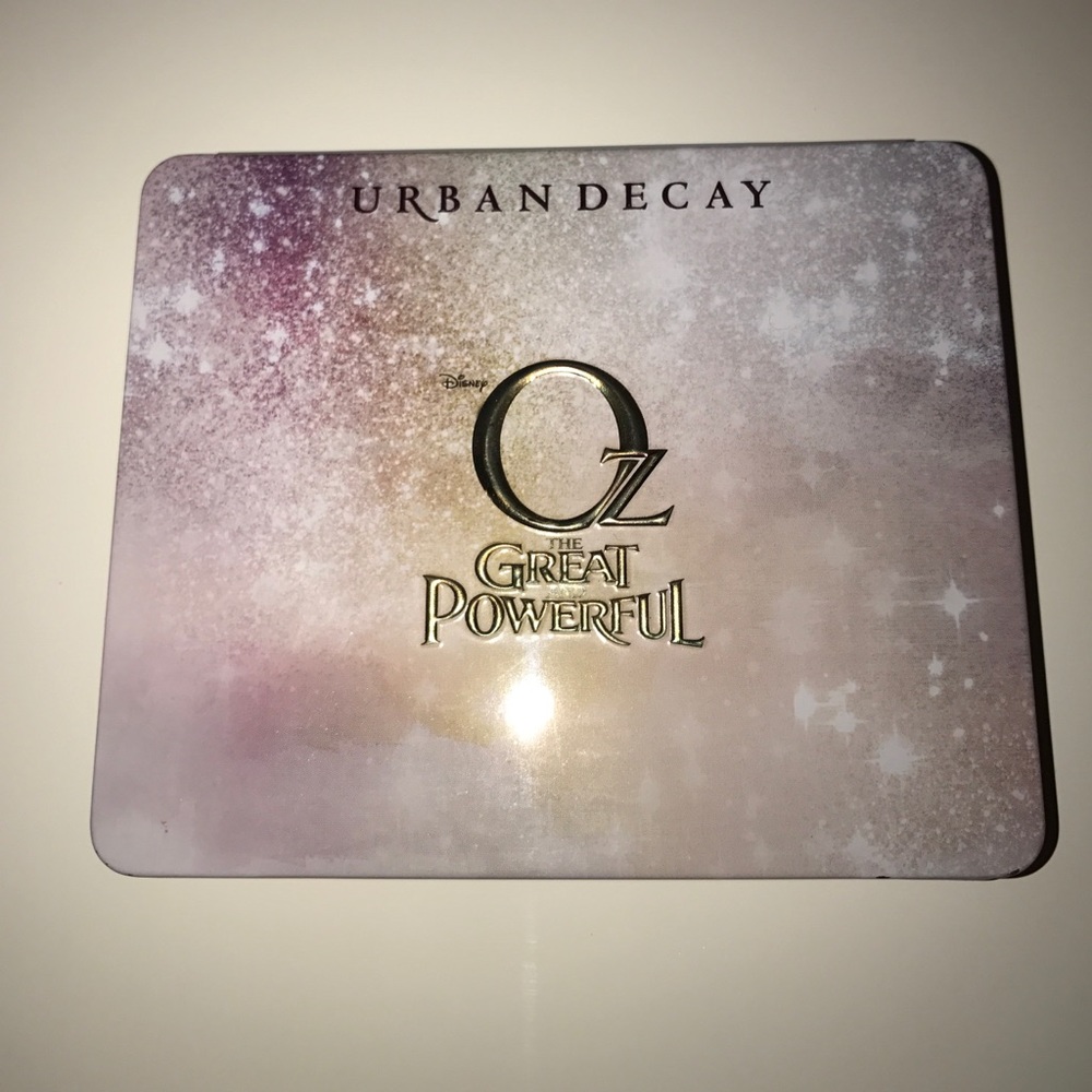*Limited Edition* Urban Decay Oz Glinda Palette