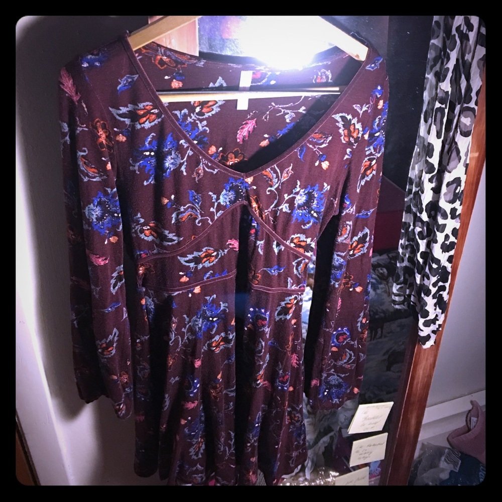 Never worn dress made of cotton with retro pattern