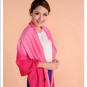 100% pure wool scarf, it is very thin but warm