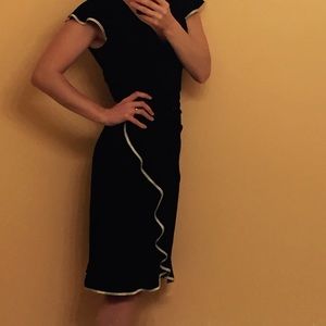 Short-sleeved wrap dress