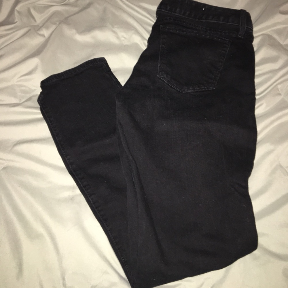 Black Gap Always Skinny Jean.