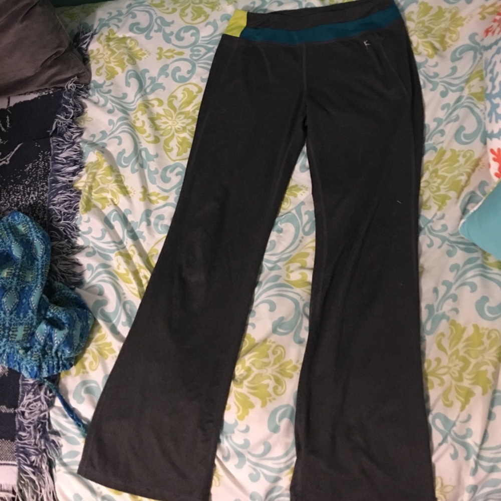 Danskin yoga pants