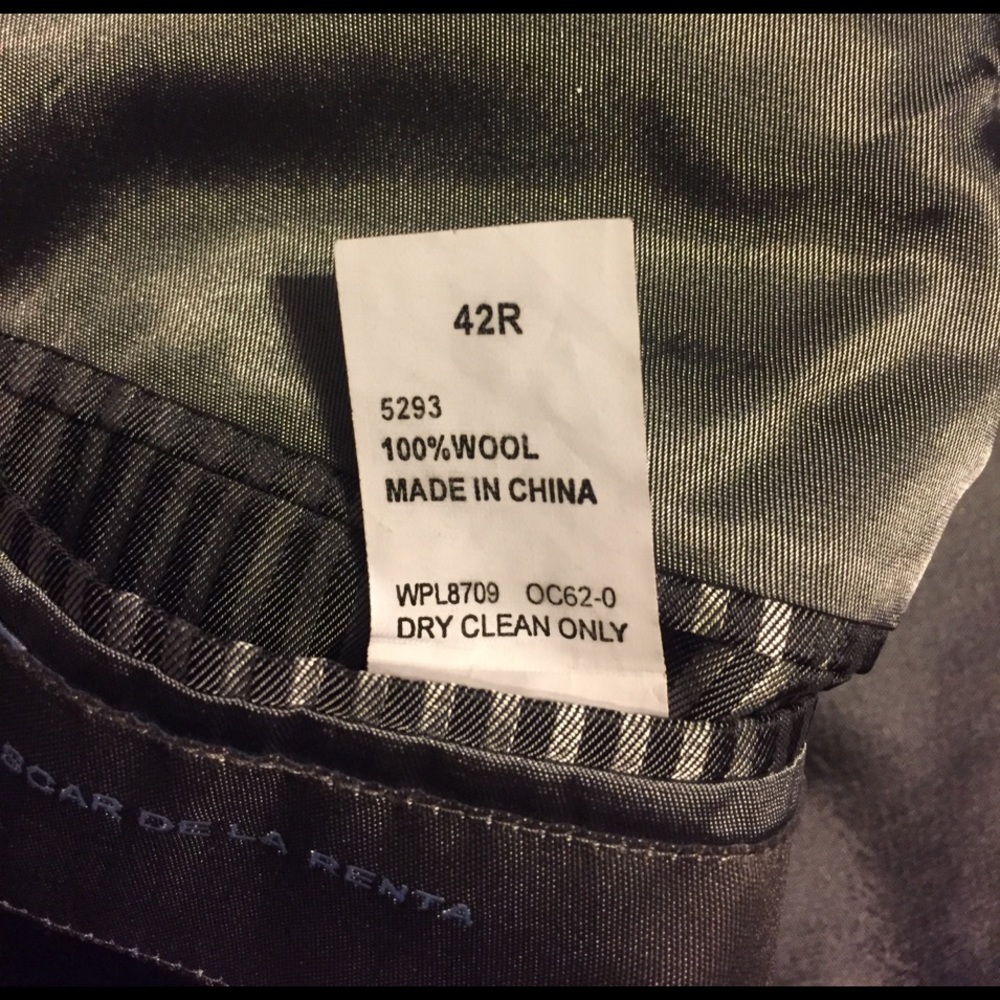 Oscar De La Renta blazer - Picture 3 of 3