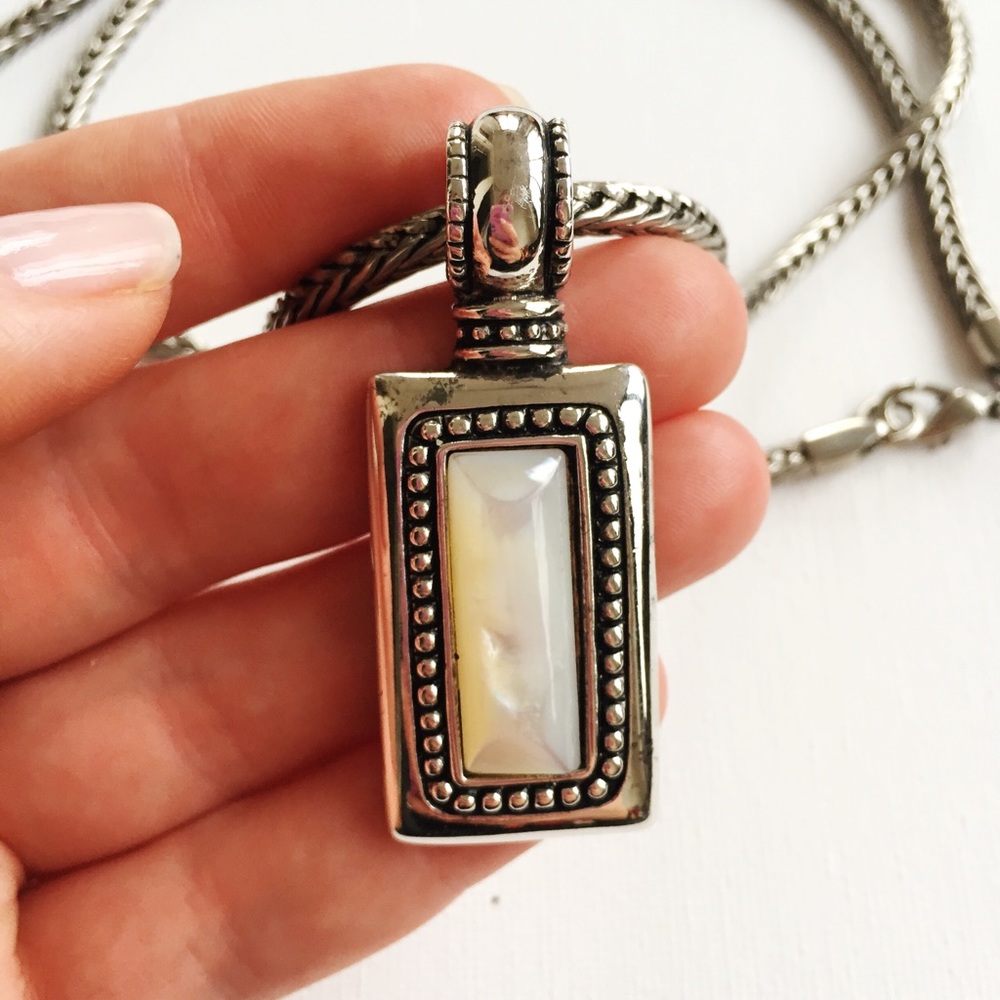 Silver Necklace with Opalescent Pendant