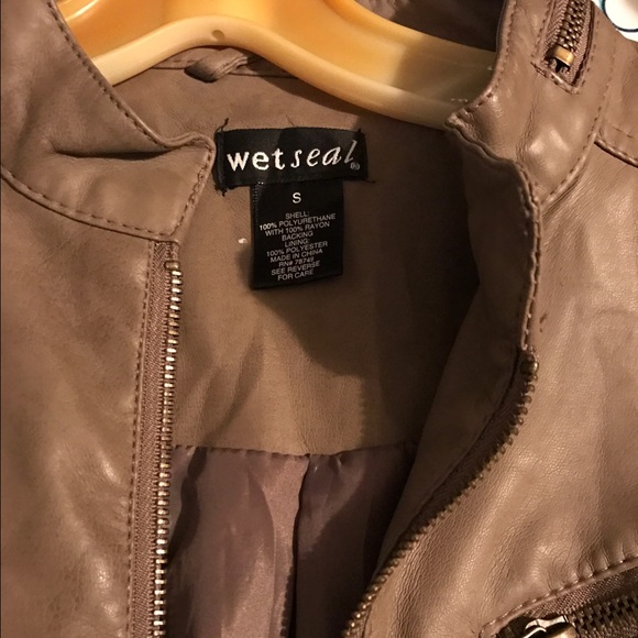 Wet Seal taupe/tan leather jacket - Picture 2 of 3