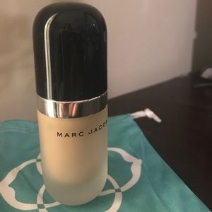 Marc Jacobs Re(Marc)able full cover foundation
