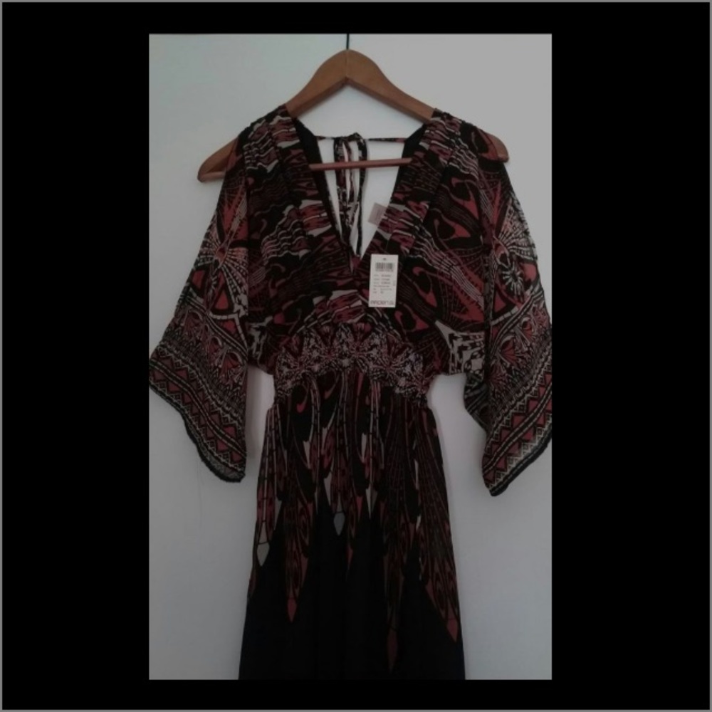 Dress - Picture 2 of 3