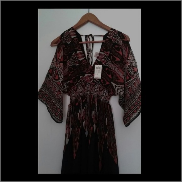 Dress - Picture 2 of 3