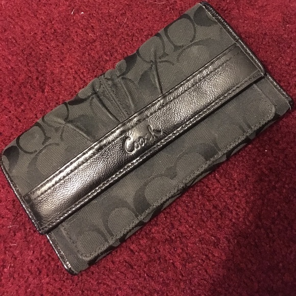 Coach Wallet - Picture 2 of 4