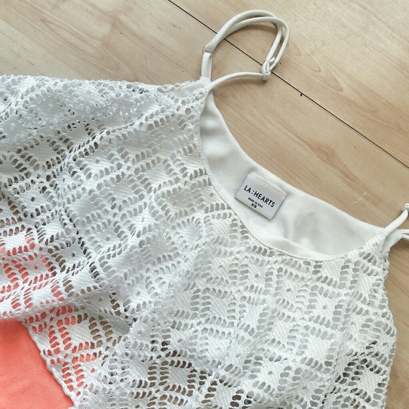 Beachy - Picture 2 of 3