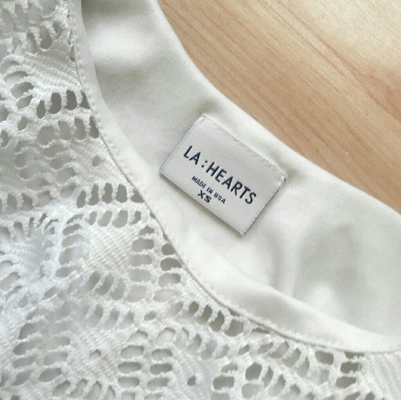 Beachy - Picture 3 of 3