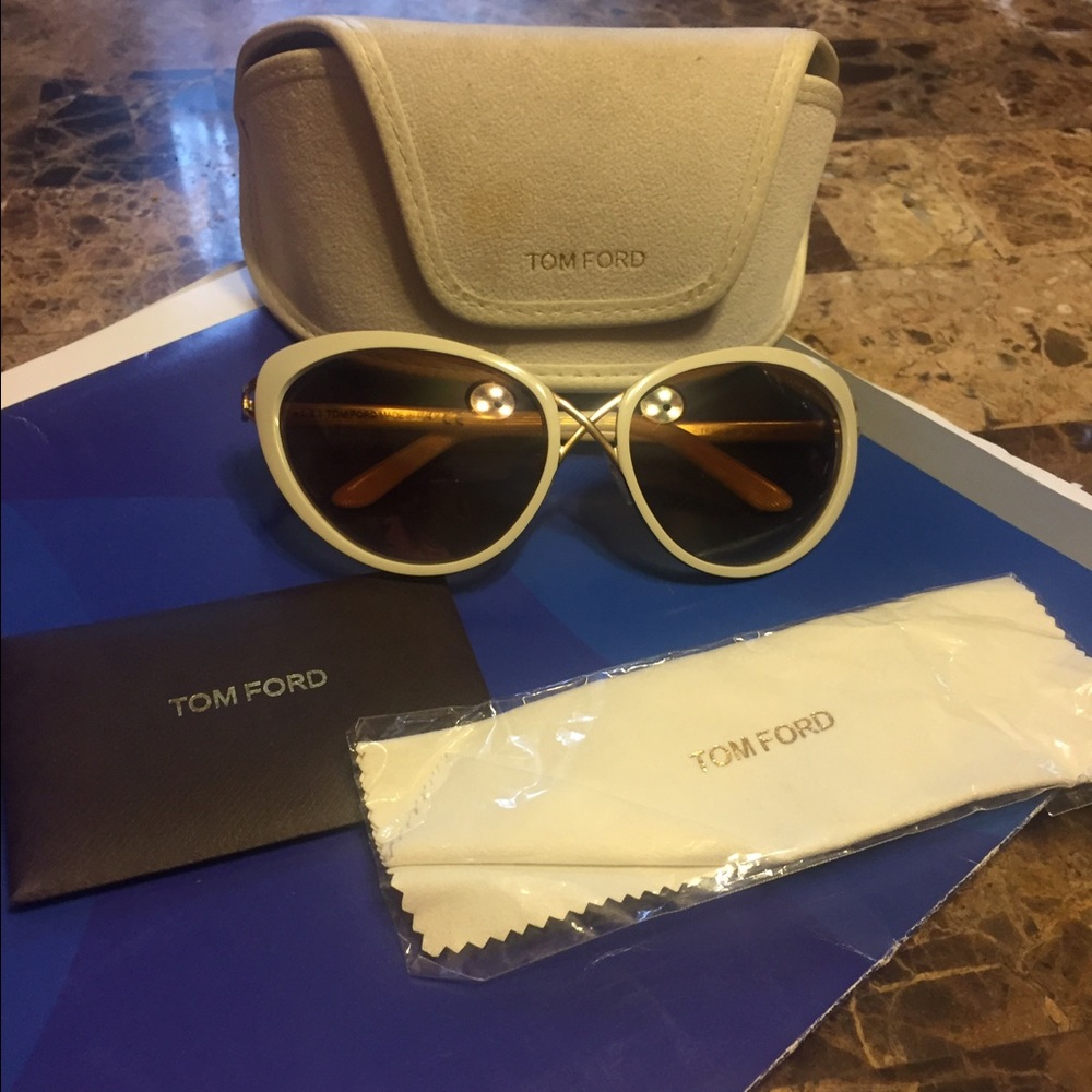 Sun glasses