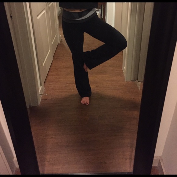 Lululemon Pants - Picture 3 of 4