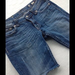 Miss Me Cut Off Jeans - Shorts size 30