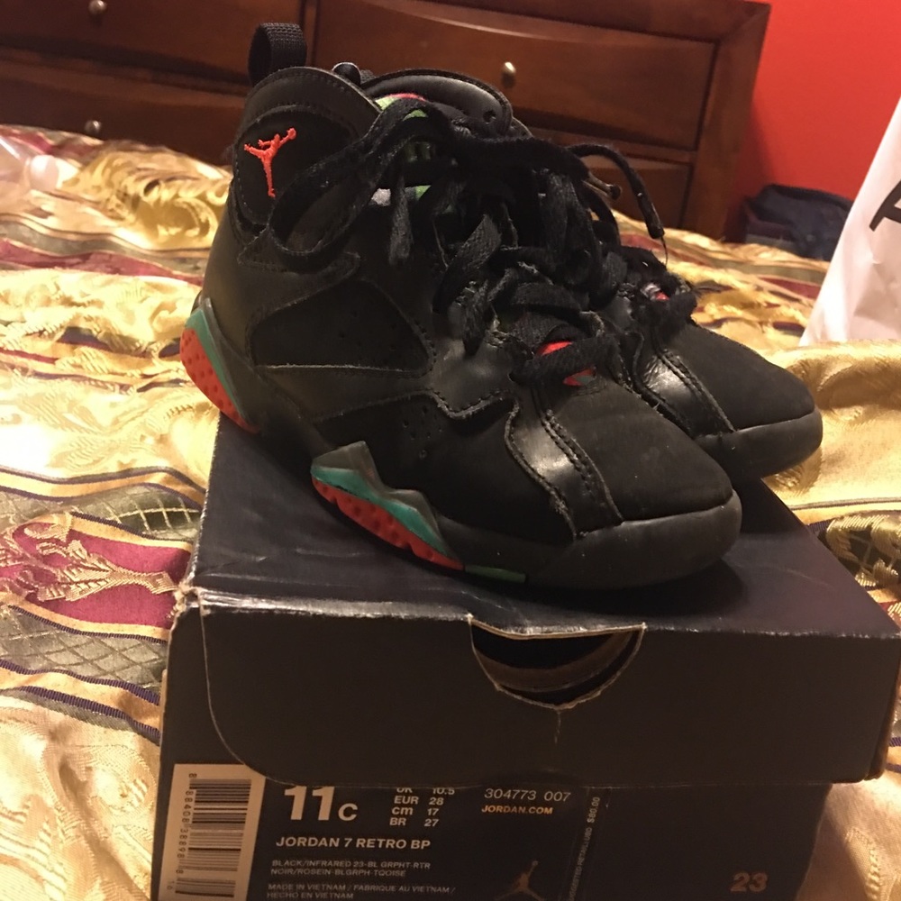 Kids retro 7s