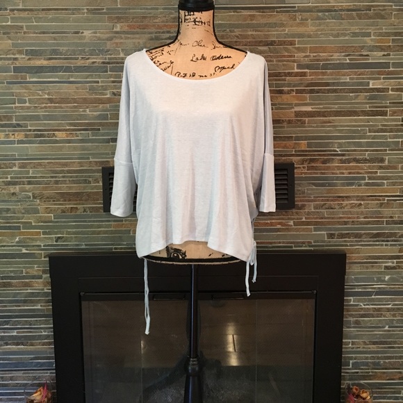 Light Blue Asymmetrical Loose Fit 3/4 Sleeve Top - Picture 3 of 5