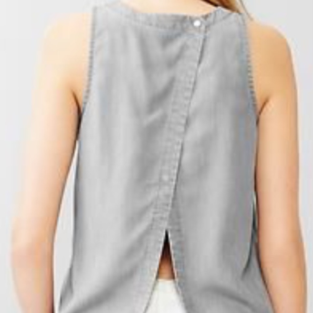 GAP maternity split back top