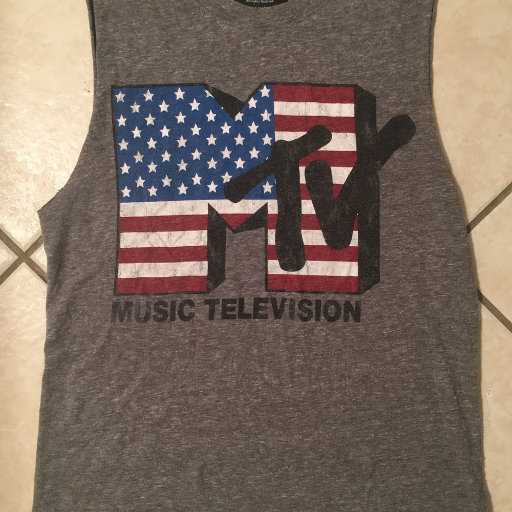 Thrifted MTV tshirt