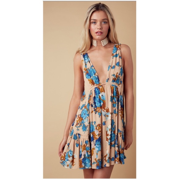 Dahlia Floral Parade Dress - Picture 4 of 8