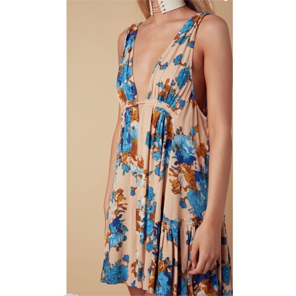 Dahlia Floral Parade Dress - Picture 7 of 8