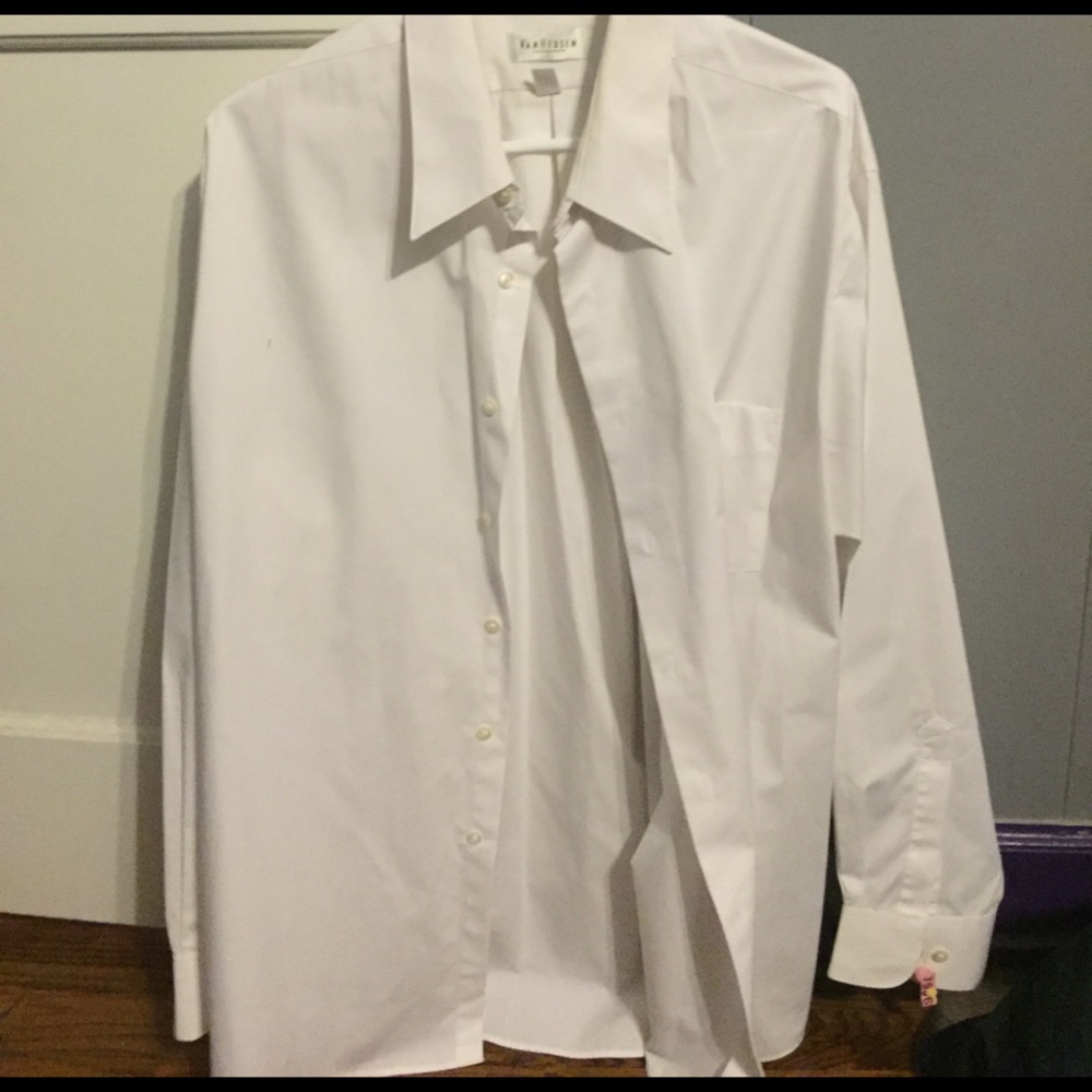 VanHeusen button up - Picture 1 of 2