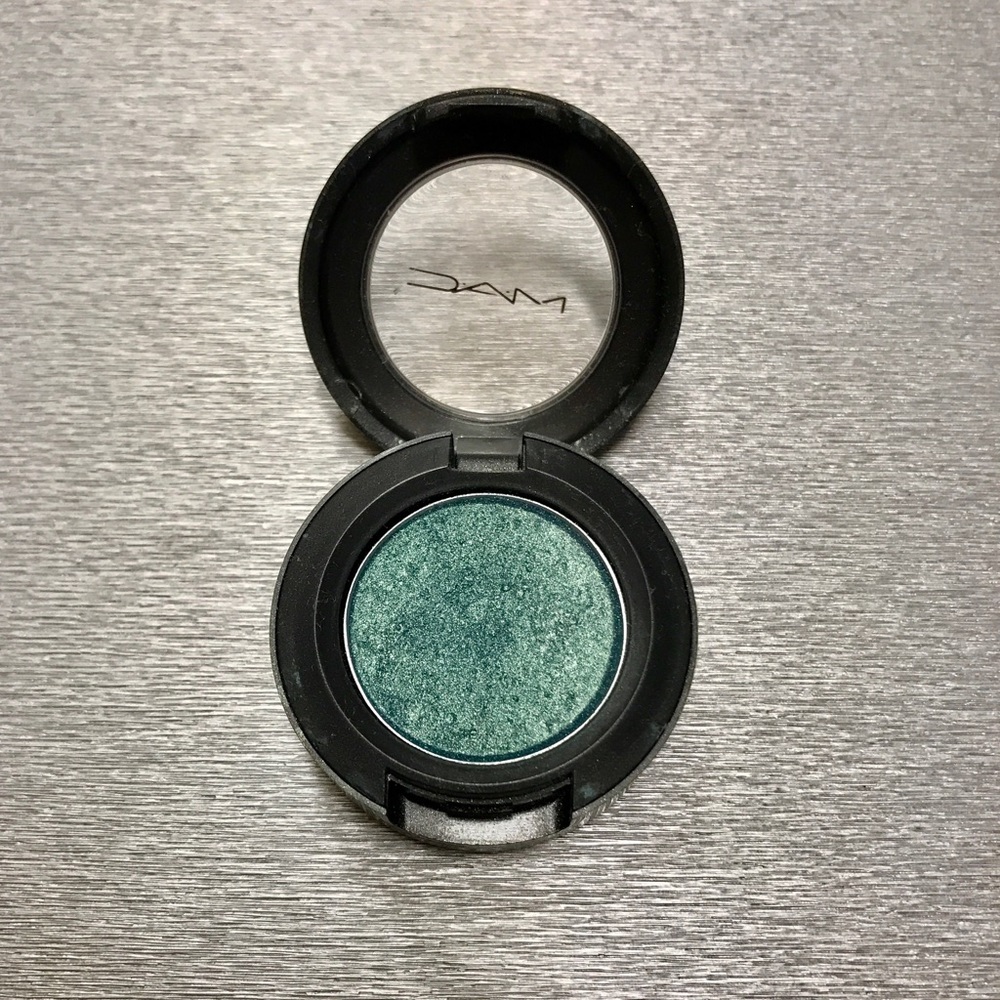MAC Eyeshadow - Steamy (Frost)