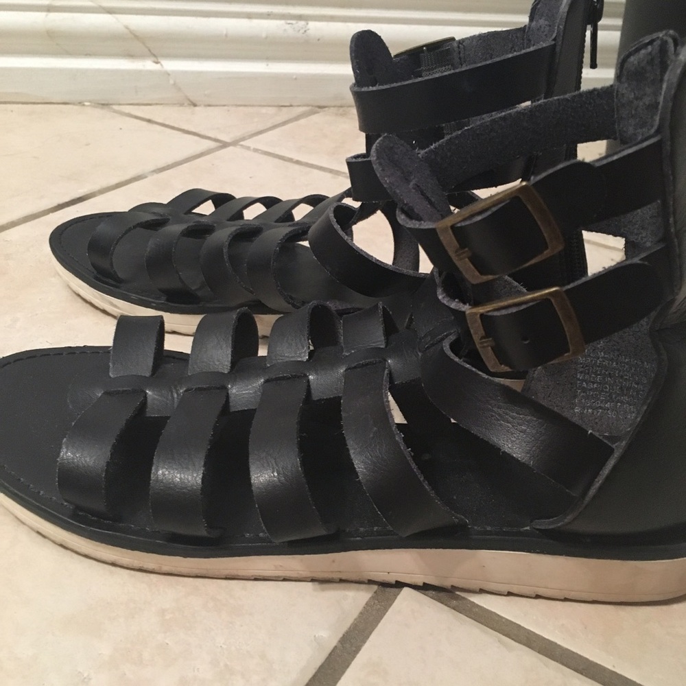 Black gladiator sandals