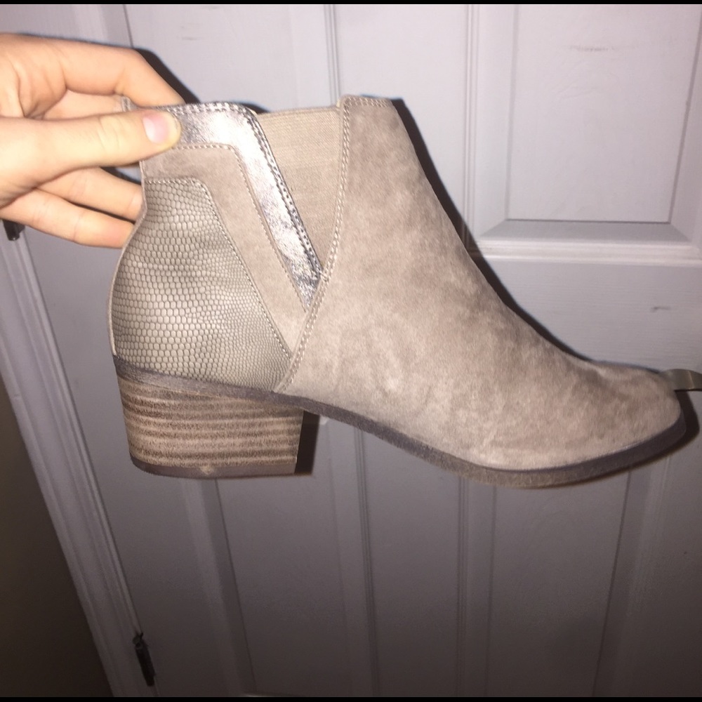 Grey Steven madden booties