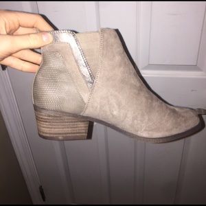 Grey Steven madden booties