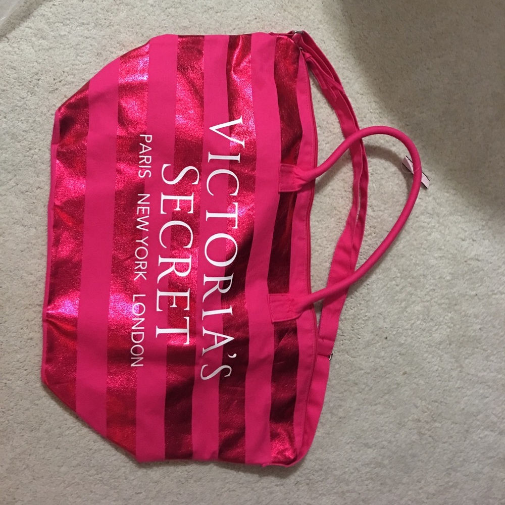 Huge VS Tote
