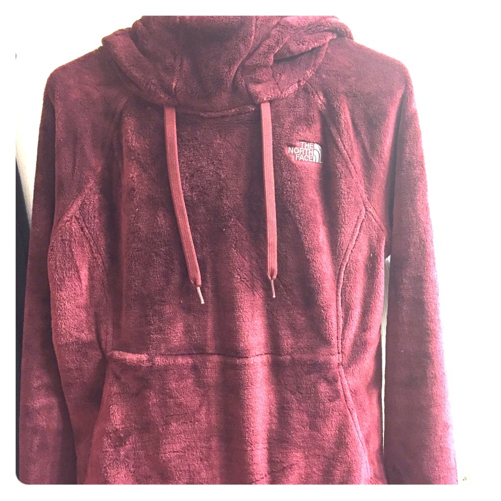 Maroon NorthFace hoodie