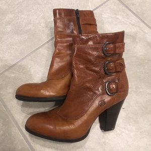 Born caramel brown booties