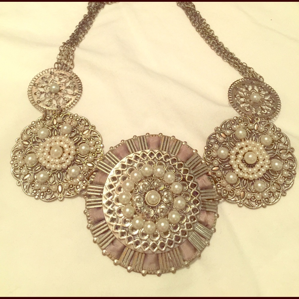 Extremely unique necklace