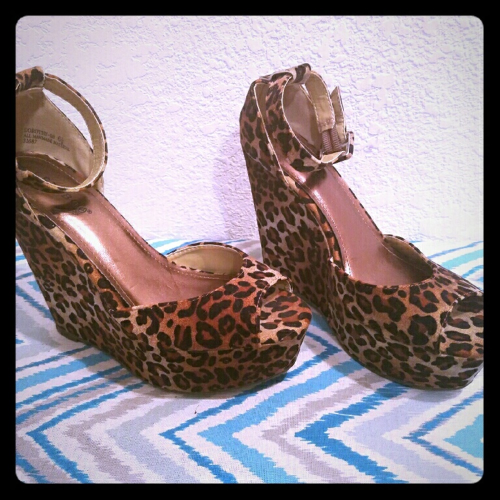 Leopard print wedges