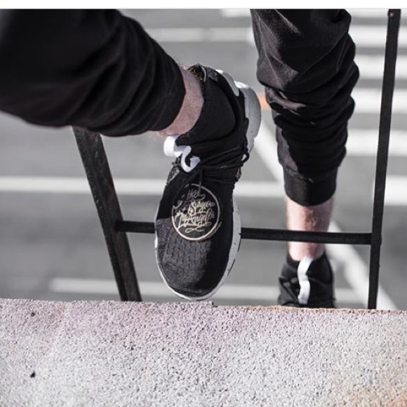 The Shoe Surgeon 1 of 25 Nike Lace Dart Custom 11 - Picture 8 of 8