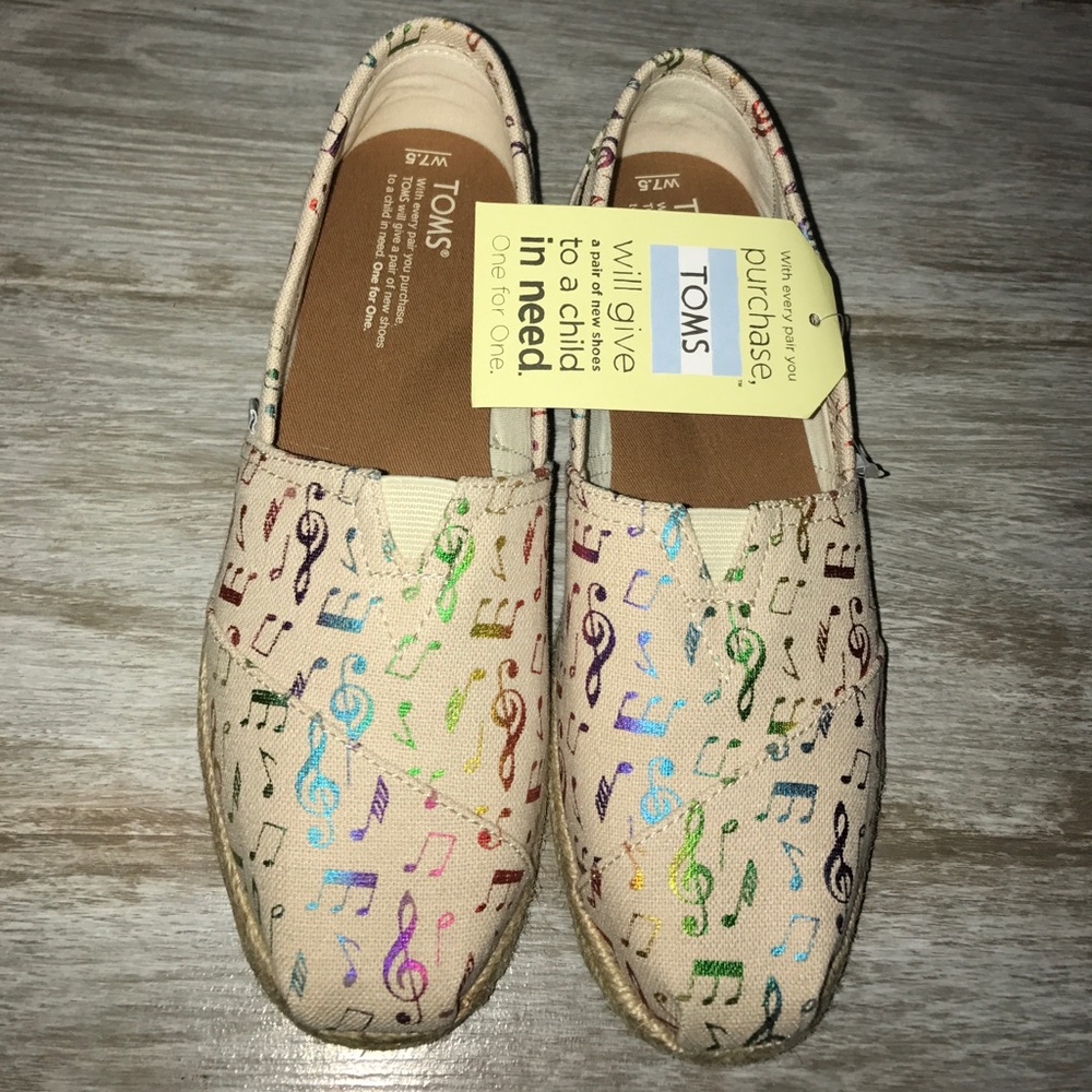 Toms Shoes || Offers Welcomed!!!