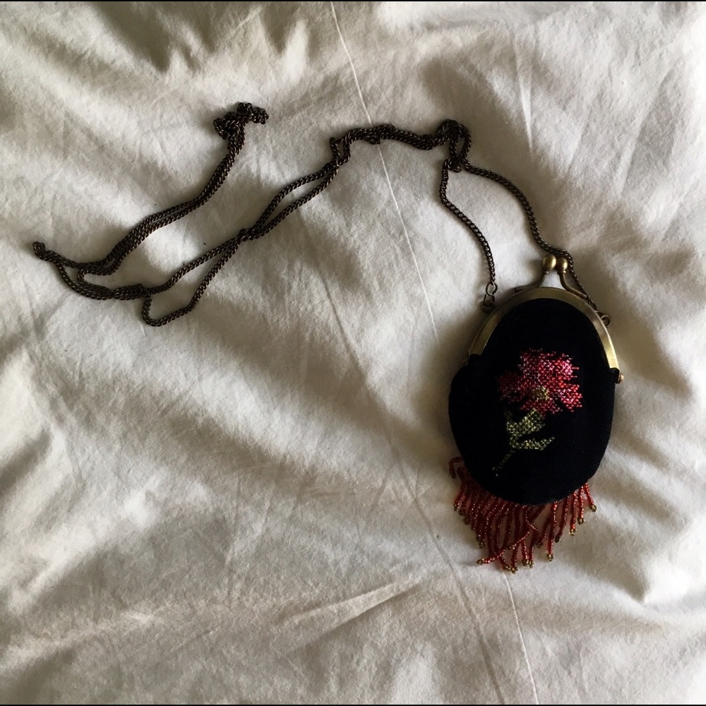 Small vintage pouch purse