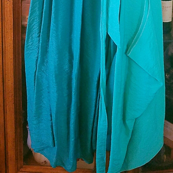 Beautiful! Turquoise blue dress!! - Picture 3 of 4