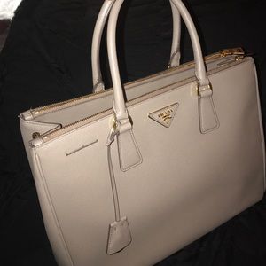 Prada Galleria Saffiano leather handbag Authentic