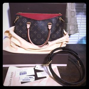 *reserve* louis vuitton pallas bb